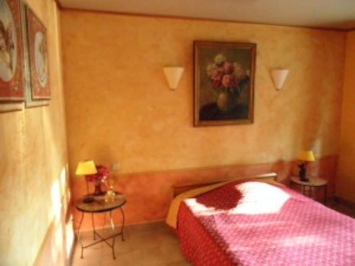 L'Oliveraie En Provence Lambesc Bagian luar foto